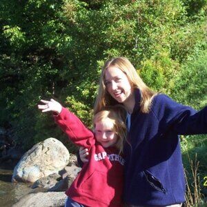 Meet your Posher, Cynthia